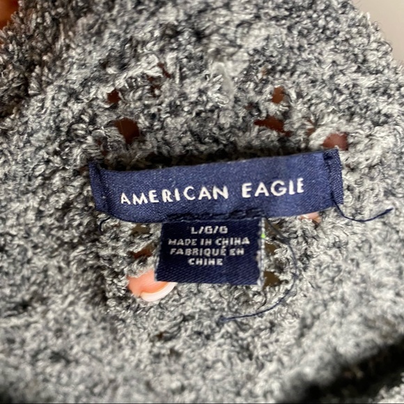 American Eagle grey crew neck sweater - Picture 6 of 8